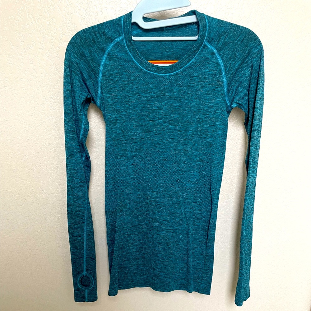 Swiftly Tech Long-Sleeve